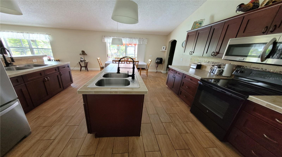 KISSIMMEE, Florida 34746, 4 Bedrooms Bedrooms, ,2 BathroomsBathrooms,Residential,For Sale,GREAT HARBOR,0,MFRS5129494