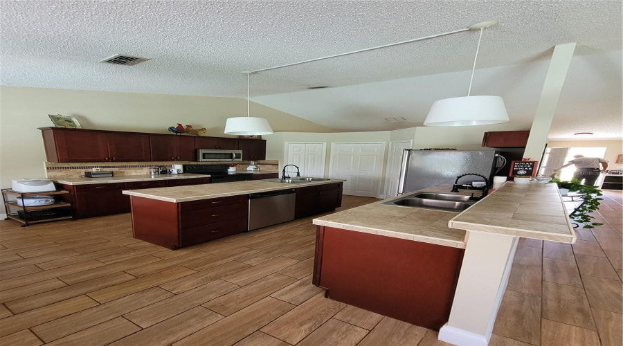 KISSIMMEE, Florida 34746, 4 Bedrooms Bedrooms, ,2 BathroomsBathrooms,Residential,For Sale,GREAT HARBOR,0,MFRS5129494