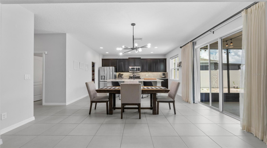 DAVENPORT, Florida 33837, 5 Bedrooms Bedrooms, ,3 BathroomsBathrooms,Residential,For Sale,BENJAMIN,0,MFRO6320729