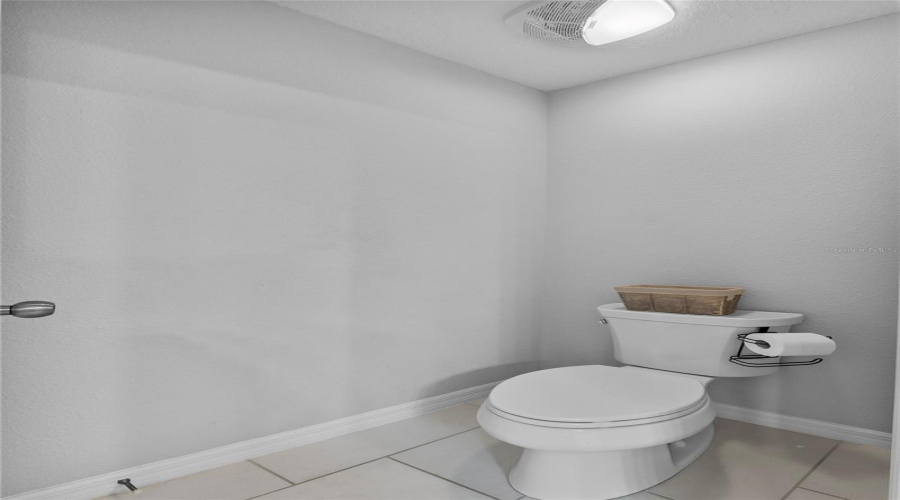 DAVENPORT, Florida 33837, 5 Bedrooms Bedrooms, ,3 BathroomsBathrooms,Residential,For Sale,BENJAMIN,0,MFRO6320729