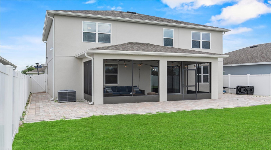 DAVENPORT, Florida 33837, 5 Bedrooms Bedrooms, ,3 BathroomsBathrooms,Residential,For Sale,BENJAMIN,0,MFRO6320729