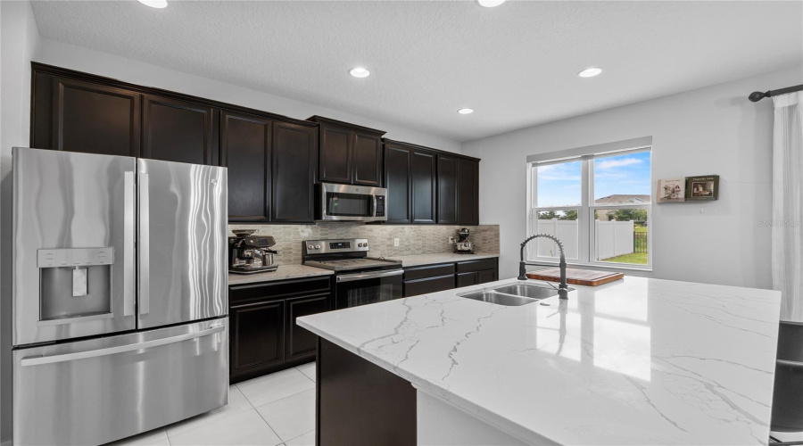 DAVENPORT, Florida 33837, 5 Bedrooms Bedrooms, ,3 BathroomsBathrooms,Residential,For Sale,BENJAMIN,0,MFRO6320729
