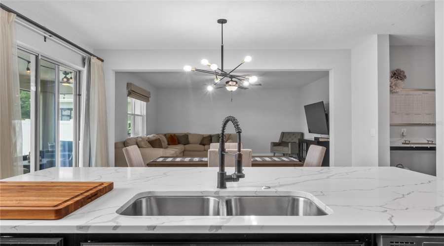 DAVENPORT, Florida 33837, 5 Bedrooms Bedrooms, ,3 BathroomsBathrooms,Residential,For Sale,BENJAMIN,0,MFRO6320729