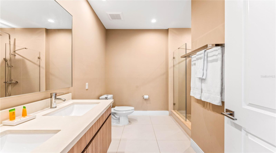 Bedroom 1 Ensuite