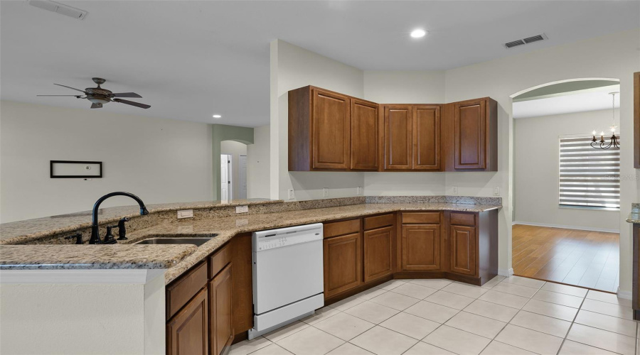 KISSIMMEE, Florida 34746, 4 Bedrooms Bedrooms, ,3 BathroomsBathrooms,Residential,For Sale,SOMERSET,0,MFRO6321201
