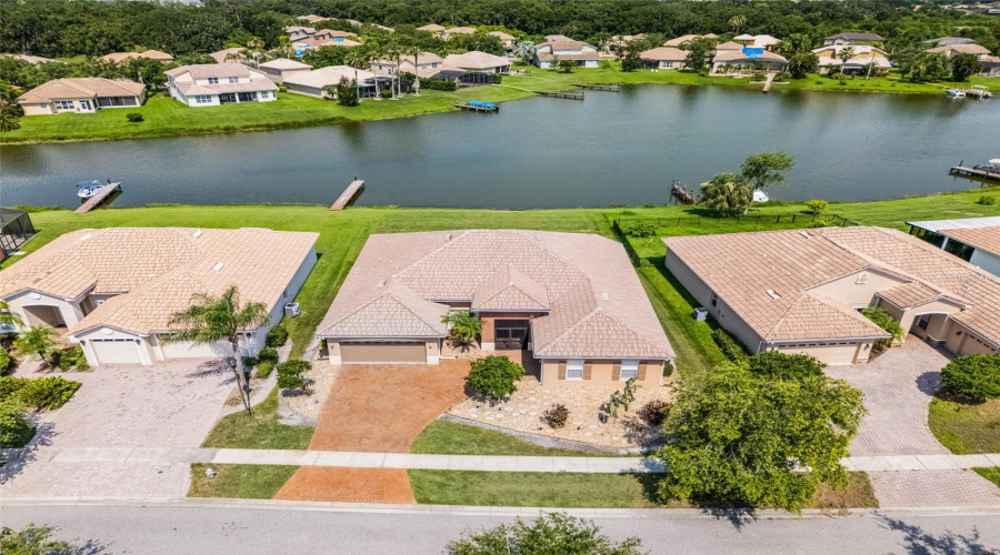 KISSIMMEE, Florida 34746, 4 Bedrooms Bedrooms, ,3 BathroomsBathrooms,Residential,For Sale,SOMERSET,0,MFRO6321201