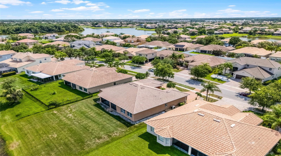 KISSIMMEE, Florida 34746, 4 Bedrooms Bedrooms, ,3 BathroomsBathrooms,Residential,For Sale,SOMERSET,0,MFRO6321201