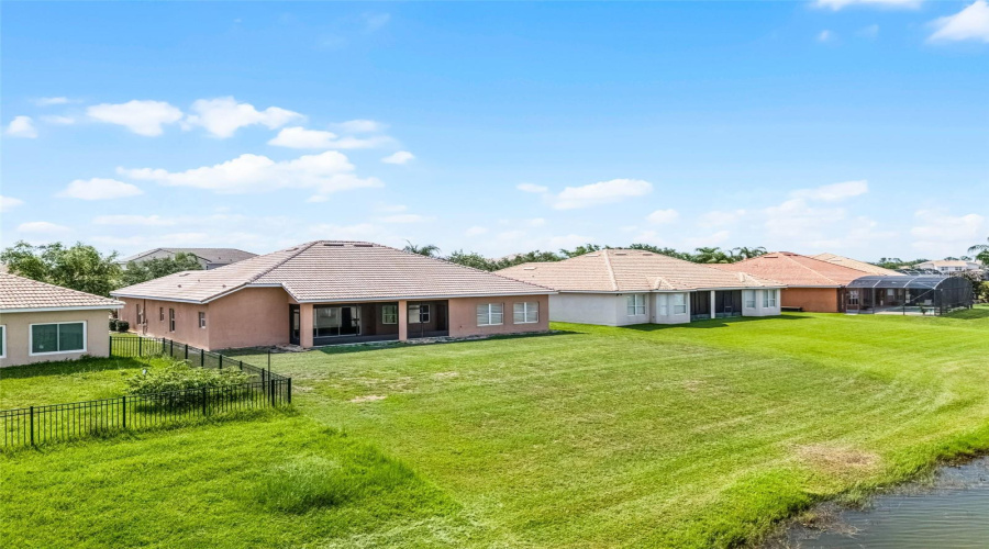 KISSIMMEE, Florida 34746, 4 Bedrooms Bedrooms, ,3 BathroomsBathrooms,Residential,For Sale,SOMERSET,0,MFRO6321201