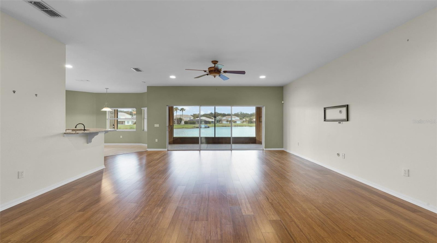 KISSIMMEE, Florida 34746, 4 Bedrooms Bedrooms, ,3 BathroomsBathrooms,Residential,For Sale,SOMERSET,0,MFRO6321201