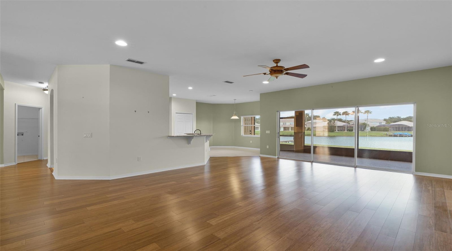 KISSIMMEE, Florida 34746, 4 Bedrooms Bedrooms, ,3 BathroomsBathrooms,Residential,For Sale,SOMERSET,0,MFRO6321201