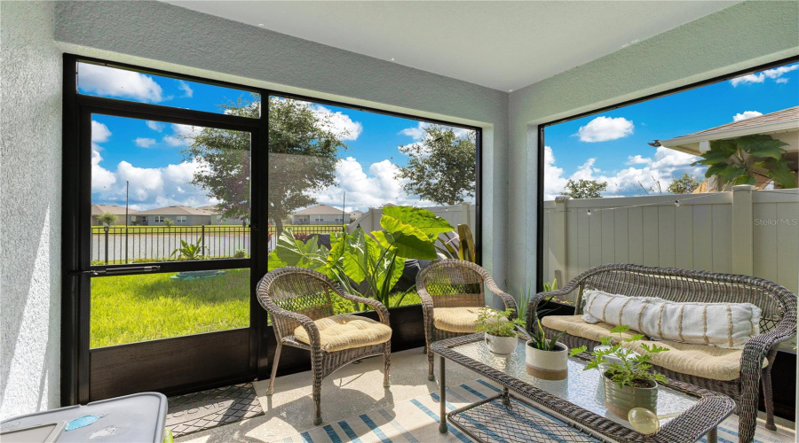 DAVENPORT, Florida 33837, 4 Bedrooms Bedrooms, ,2 BathroomsBathrooms,Residential,For Sale,GREYMOUNT,0,MFRO6319934