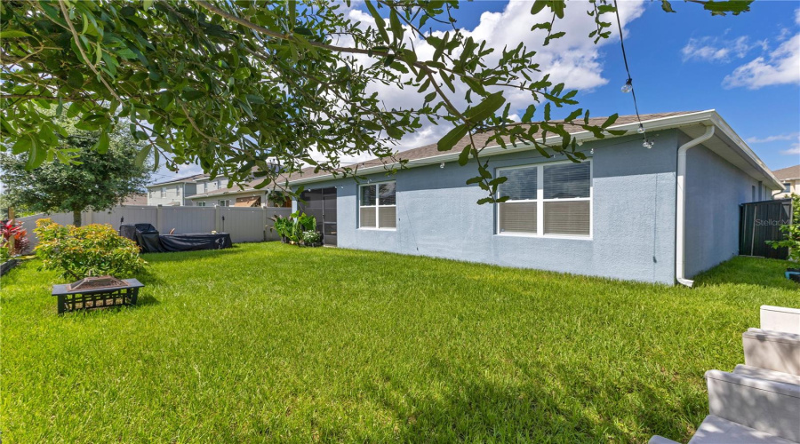 DAVENPORT, Florida 33837, 4 Bedrooms Bedrooms, ,2 BathroomsBathrooms,Residential,For Sale,GREYMOUNT,0,MFRO6319934