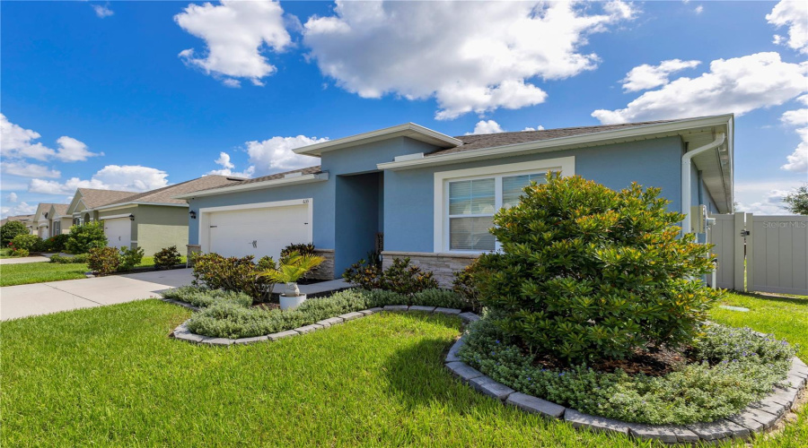 DAVENPORT, Florida 33837, 4 Bedrooms Bedrooms, ,2 BathroomsBathrooms,Residential,For Sale,GREYMOUNT,0,MFRO6319934