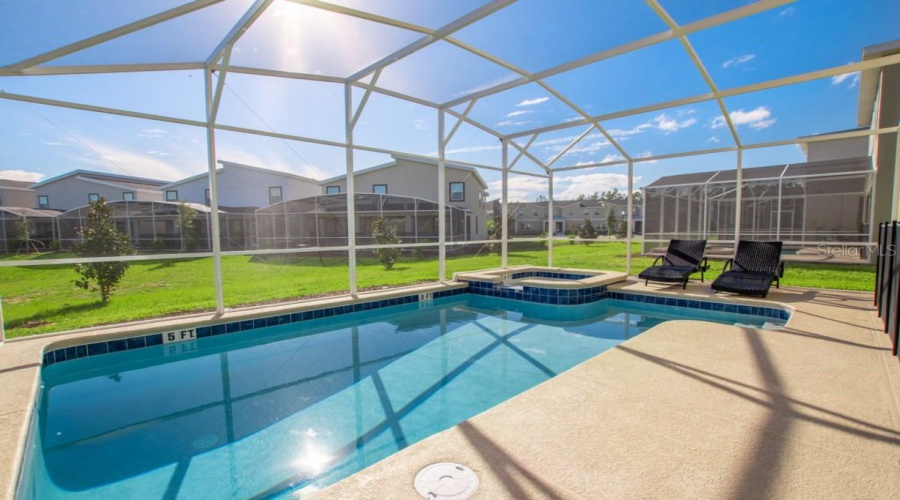 DAVENPORT, Florida 33896, 6 Bedrooms Bedrooms, ,5 BathroomsBathrooms,Residential,For Sale,CABOT CLIFFS,0,MFRO6320933