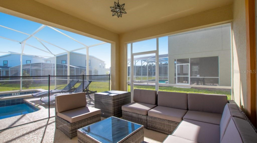 DAVENPORT, Florida 33896, 6 Bedrooms Bedrooms, ,5 BathroomsBathrooms,Residential,For Sale,CABOT CLIFFS,0,MFRO6320933