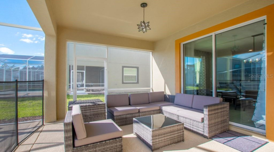 DAVENPORT, Florida 33896, 6 Bedrooms Bedrooms, ,5 BathroomsBathrooms,Residential,For Sale,CABOT CLIFFS,0,MFRO6320933