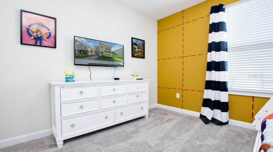DAVENPORT, Florida 33896, 6 Bedrooms Bedrooms, ,5 BathroomsBathrooms,Residential,For Sale,CABOT CLIFFS,0,MFRO6320933