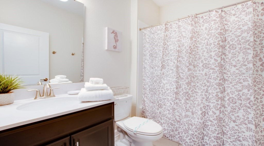 DAVENPORT, Florida 33896, 6 Bedrooms Bedrooms, ,5 BathroomsBathrooms,Residential,For Sale,CABOT CLIFFS,0,MFRO6320933