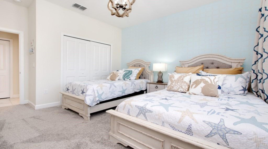 DAVENPORT, Florida 33896, 6 Bedrooms Bedrooms, ,5 BathroomsBathrooms,Residential,For Sale,CABOT CLIFFS,0,MFRO6320933