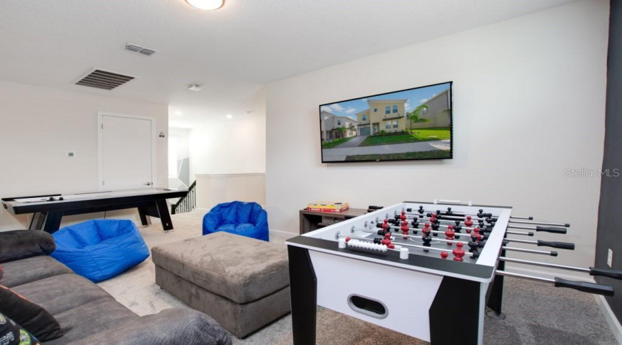 DAVENPORT, Florida 33896, 6 Bedrooms Bedrooms, ,5 BathroomsBathrooms,Residential,For Sale,CABOT CLIFFS,0,MFRO6320933