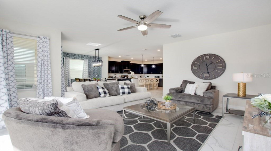 DAVENPORT, Florida 33896, 6 Bedrooms Bedrooms, ,5 BathroomsBathrooms,Residential,For Sale,CABOT CLIFFS,0,MFRO6320933