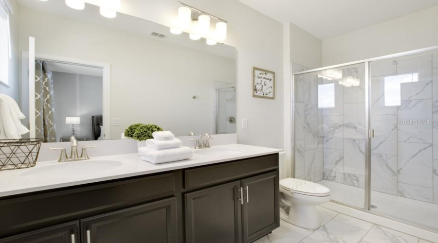 DAVENPORT, Florida 33896, 6 Bedrooms Bedrooms, ,5 BathroomsBathrooms,Residential,For Sale,CABOT CLIFFS,0,MFRO6320933