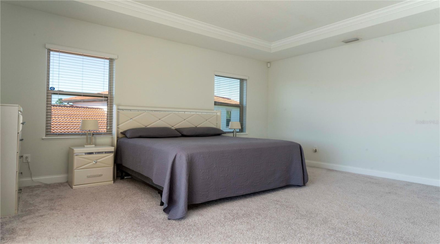 ORLANDO, Florida 32836, 5 Bedrooms Bedrooms, ,4 BathroomsBathrooms,Residential,For Sale,ROYAL CYPRESS,0,MFRO6321710