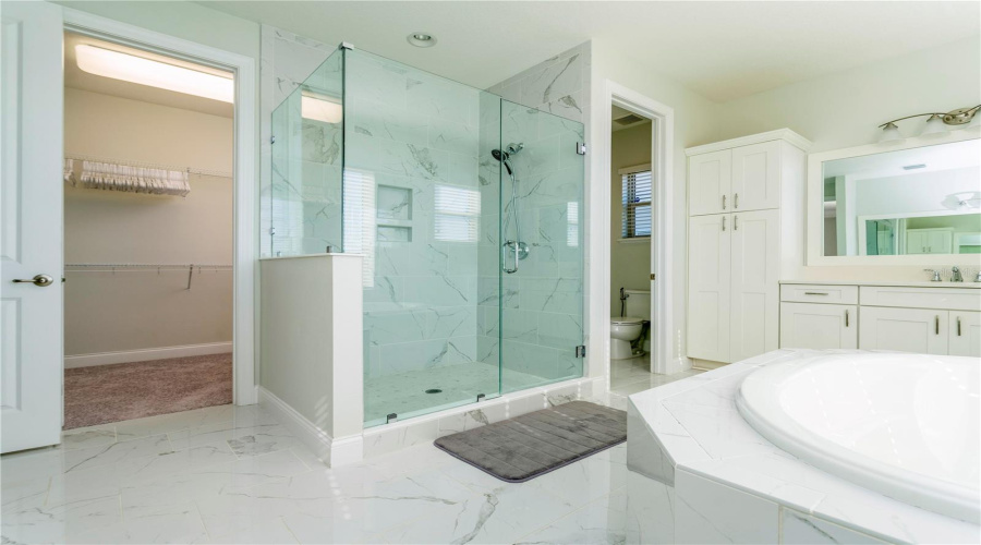 ORLANDO, Florida 32836, 5 Bedrooms Bedrooms, ,4 BathroomsBathrooms,Residential,For Sale,ROYAL CYPRESS,0,MFRO6321710