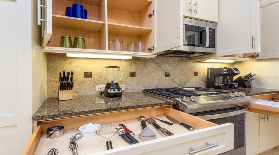 REUNION, Florida 34747, 4 Bedrooms Bedrooms, ,4 BathroomsBathrooms,Residential,For Sale,GATHERING,0,MFRO6321789