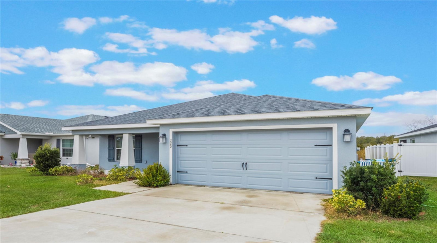 DAVENPORT, Florida 33837, 4 Bedrooms Bedrooms, ,2 BathroomsBathrooms,Residential,For Sale,FOXTAIL,0,MFRO6321507