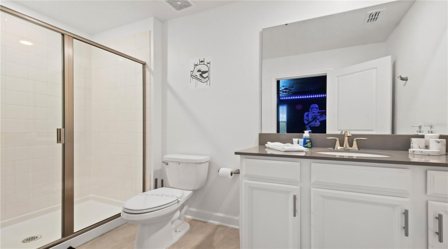 KISSIMMEE, Florida 34746, 6 Bedrooms Bedrooms, ,6 BathroomsBathrooms,Residential,For Sale,PARAGRAPH,0,MFRO6321846