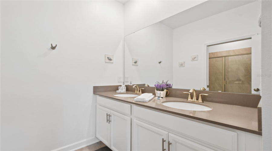 KISSIMMEE, Florida 34746, 6 Bedrooms Bedrooms, ,6 BathroomsBathrooms,Residential,For Sale,PARAGRAPH,0,MFRO6321846
