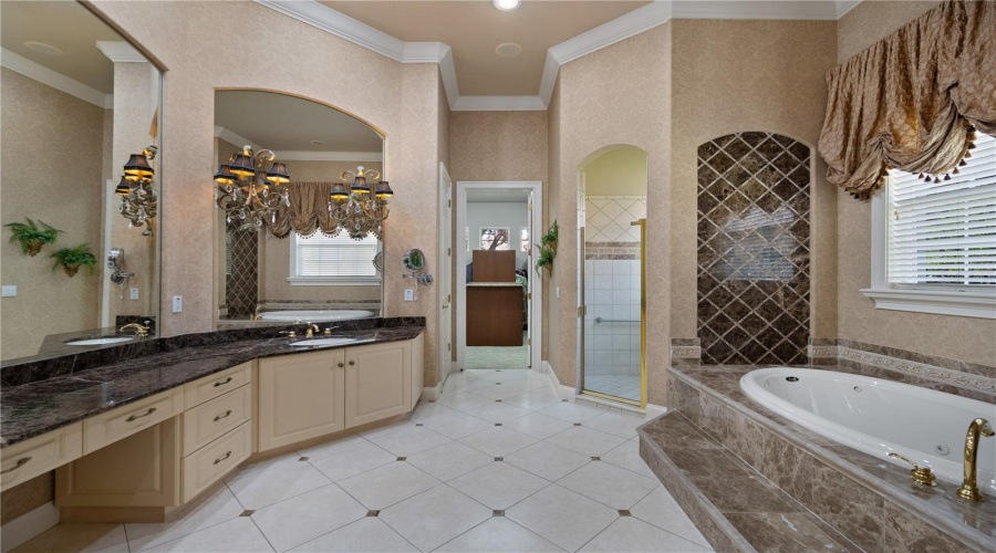 ORLANDO, Florida 32836, 5 Bedrooms Bedrooms, ,3 BathroomsBathrooms,Residential,For Sale,SOUTHERN BREEZE,0,MFRO6319267
