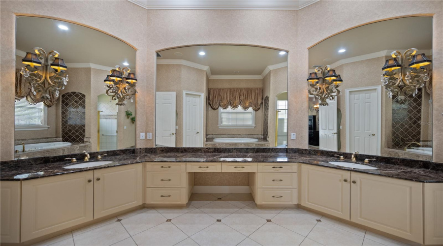 ORLANDO, Florida 32836, 5 Bedrooms Bedrooms, ,3 BathroomsBathrooms,Residential,For Sale,SOUTHERN BREEZE,0,MFRO6319267
