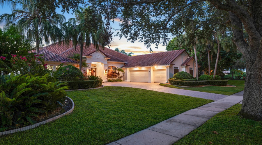 ORLANDO, Florida 32836, 5 Bedrooms Bedrooms, ,3 BathroomsBathrooms,Residential,For Sale,SOUTHERN BREEZE,0,MFRO6319267