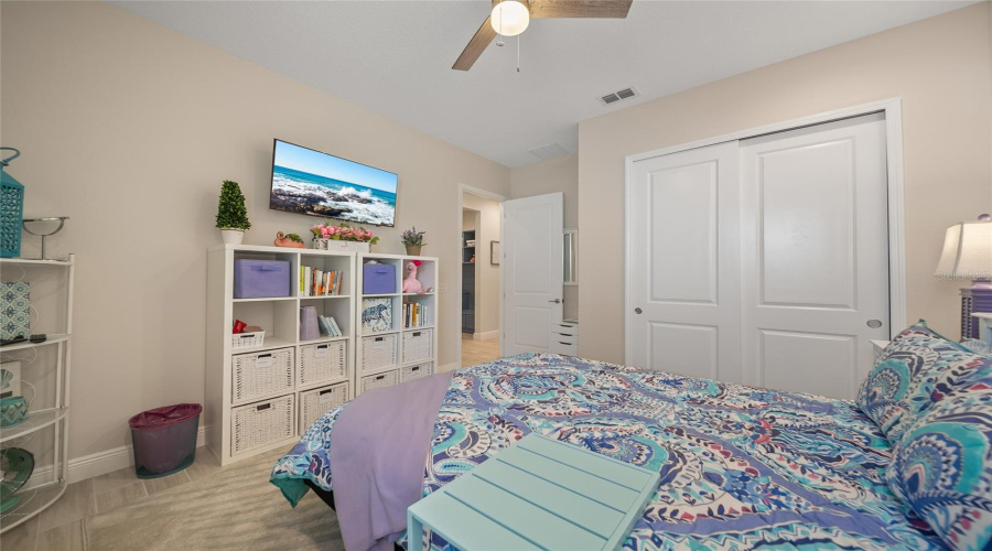 KISSIMMEE, Florida 34747, 4 Bedrooms Bedrooms, ,3 BathroomsBathrooms,Residential,For Sale,FLORA PASS,0,MFRO6321873