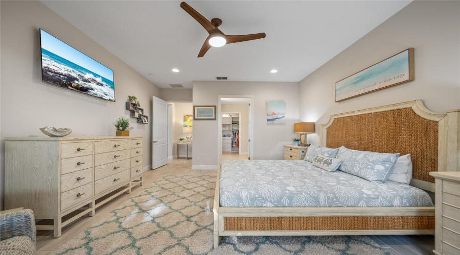 KISSIMMEE, Florida 34747, 4 Bedrooms Bedrooms, ,3 BathroomsBathrooms,Residential,For Sale,FLORA PASS,0,MFRO6321873