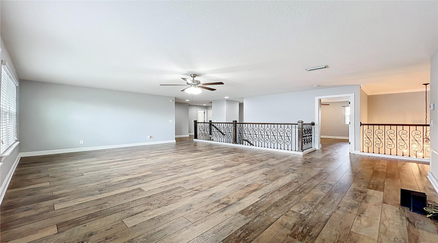 ORLANDO, Florida 32836, 5 Bedrooms Bedrooms, ,4 BathroomsBathrooms,Residential,For Sale,LAVANDE,0,MFRO6320957