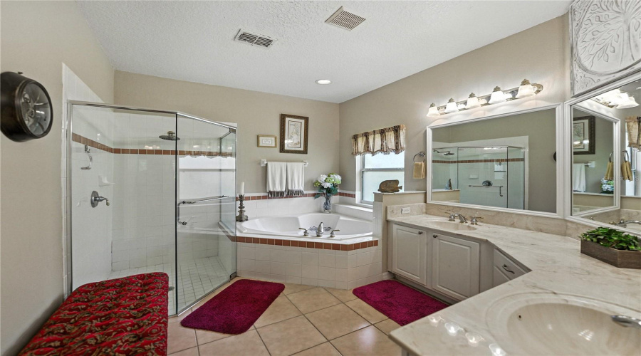 KISSIMMEE, Florida 34746, 4 Bedrooms Bedrooms, ,3 BathroomsBathrooms,Residential,For Sale,SUNSET ISLES BLVD.,0,MFRO6321129