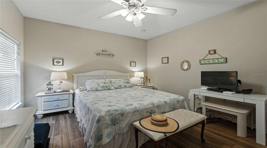 KISSIMMEE, Florida 34746, 4 Bedrooms Bedrooms, ,3 BathroomsBathrooms,Residential,For Sale,SUNSET ISLES BLVD.,0,MFRO6321129