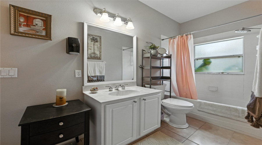KISSIMMEE, Florida 34746, 4 Bedrooms Bedrooms, ,3 BathroomsBathrooms,Residential,For Sale,SUNSET ISLES BLVD.,0,MFRO6321129