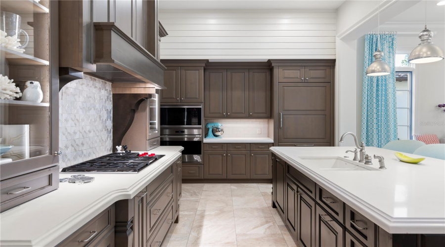 GOLDEN OAK, Florida 32836, 5 Bedrooms Bedrooms, ,5 BathroomsBathrooms,Residential,For Sale,MATTRAW,0,MFRO6321273
