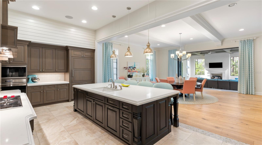 GOLDEN OAK, Florida 32836, 5 Bedrooms Bedrooms, ,5 BathroomsBathrooms,Residential,For Sale,MATTRAW,0,MFRO6321273
