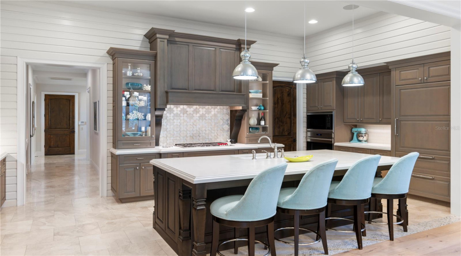 GOLDEN OAK, Florida 32836, 5 Bedrooms Bedrooms, ,5 BathroomsBathrooms,Residential,For Sale,MATTRAW,0,MFRO6321273