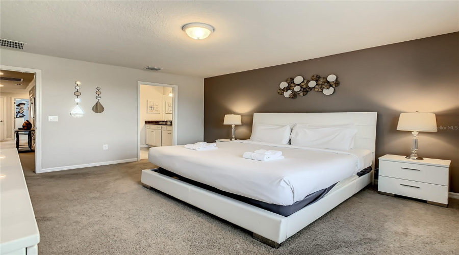 KISSIMMEE, Florida 34747, 5 Bedrooms Bedrooms, ,4 BathroomsBathrooms,Residential,For Sale,GENEVE,0,MFRO6321590