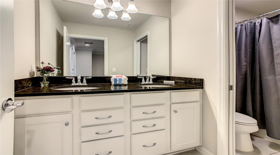 KISSIMMEE, Florida 34747, 5 Bedrooms Bedrooms, ,4 BathroomsBathrooms,Residential,For Sale,GENEVE,0,MFRO6321590
