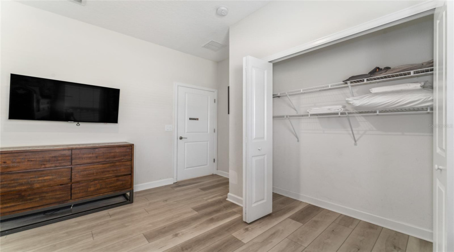 KISSIMMEE, Florida 34746, 5 Bedrooms Bedrooms, ,4 BathroomsBathrooms,Residential,For Sale,WINDERMERE,0,MFRO6322104