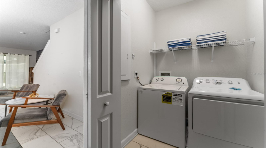 KISSIMMEE, Florida 34746, 5 Bedrooms Bedrooms, ,4 BathroomsBathrooms,Residential,For Sale,WINDERMERE,0,MFRO6322104