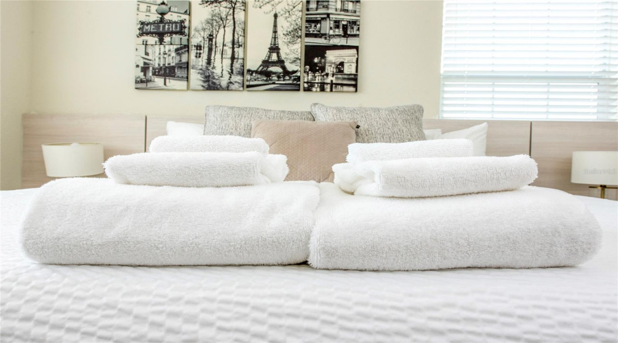 KISSIMMEE, Florida 34746, 5 Bedrooms Bedrooms, ,4 BathroomsBathrooms,Residential,For Sale,WINDERMERE,0,MFRO6322104