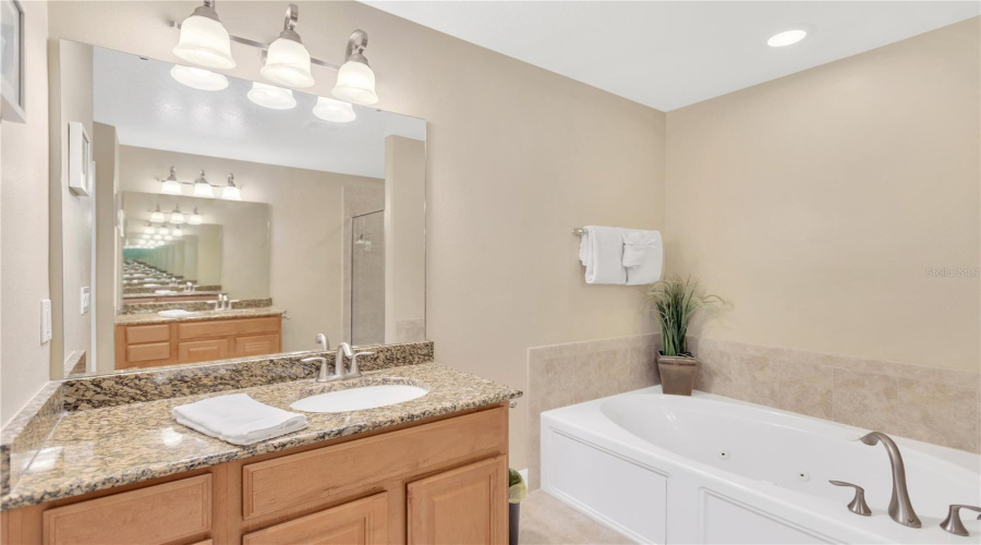 DAVENPORT, Florida 33896, 4 Bedrooms Bedrooms, ,4 BathroomsBathrooms,Residential,For Sale,SUFFOLK,0,MFRTB8401106